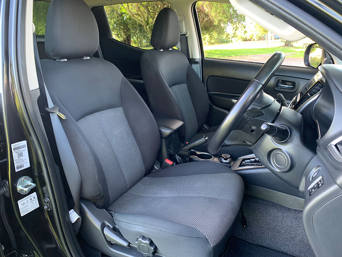 2022 Mitsubishi Triton GLSB 4WD 2.4L Diesel Turbo 6 Speed Auto