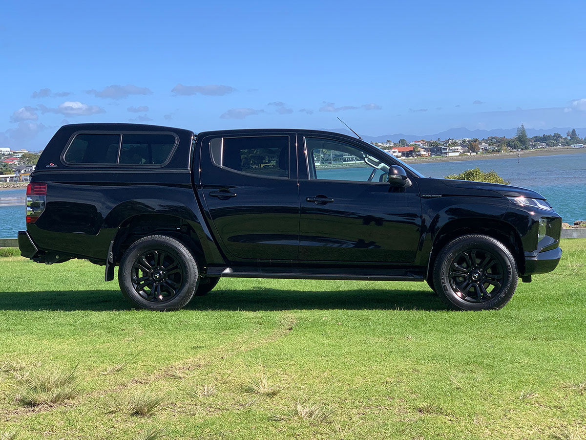 2022 Mitsubishi Triton GLSB 4WD 2.4L Diesel Turbo 6 Speed Auto