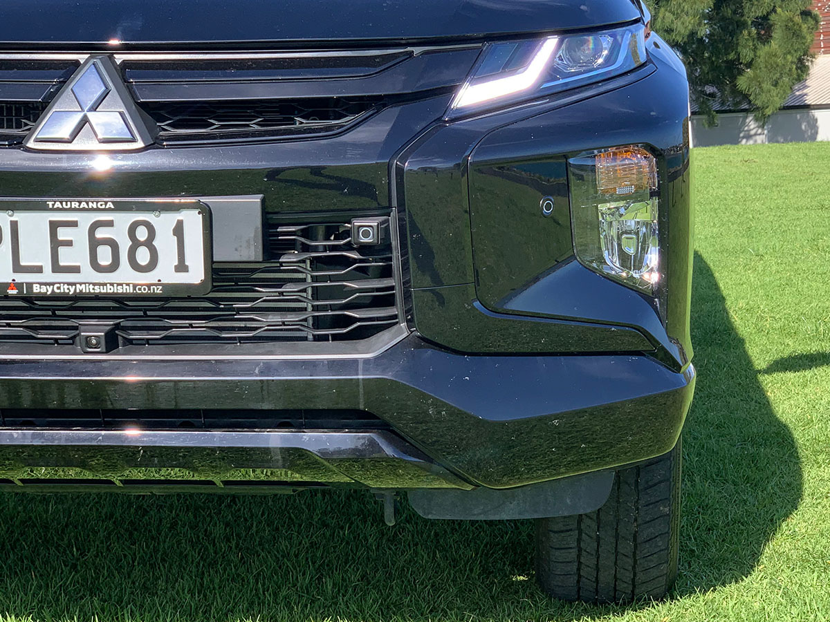 2022 Mitsubishi Triton GLSB 4WD 2.4L Diesel Turbo 6 Speed Auto