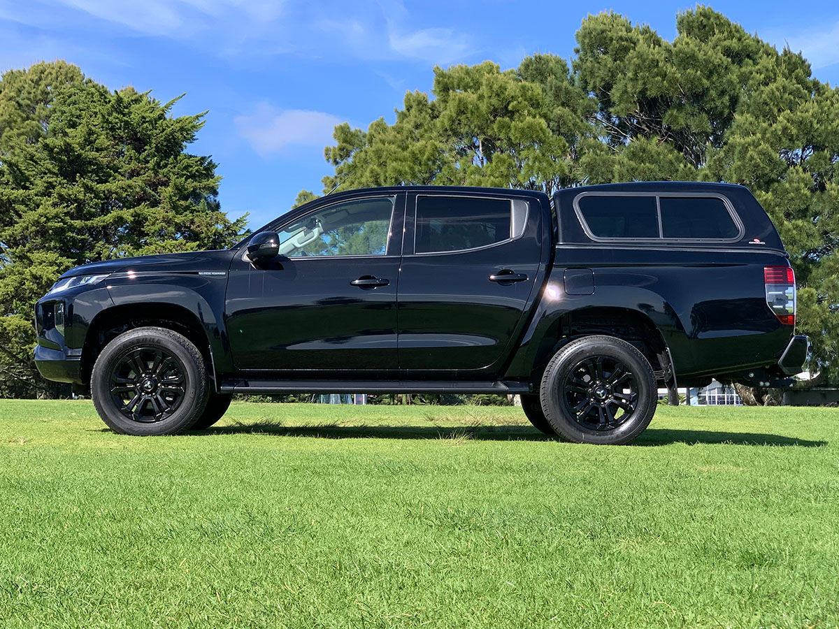 2022 Mitsubishi Triton GLSB 4WD 2.4L Diesel Turbo 6 Speed Auto