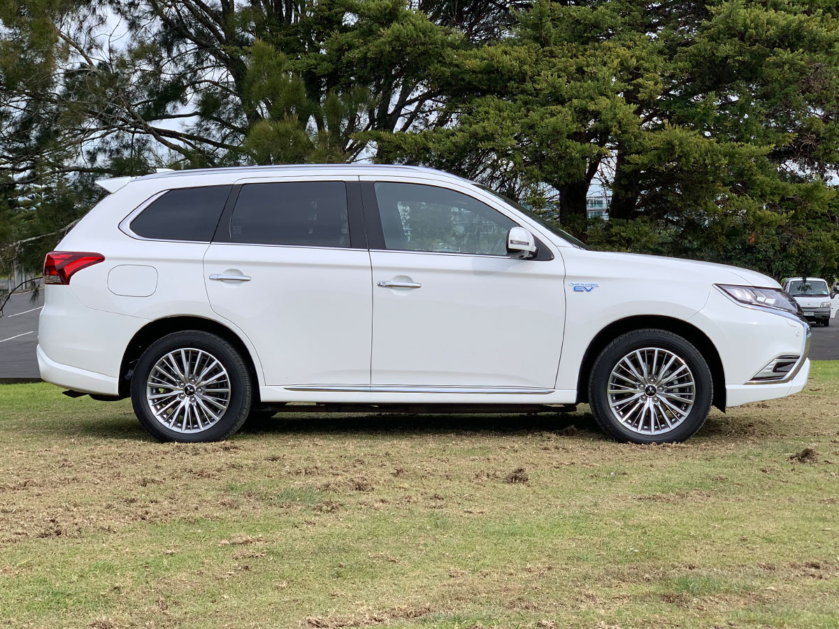 2021 Mitsubishi Outlander VRX PHEV HYBRID 4WD