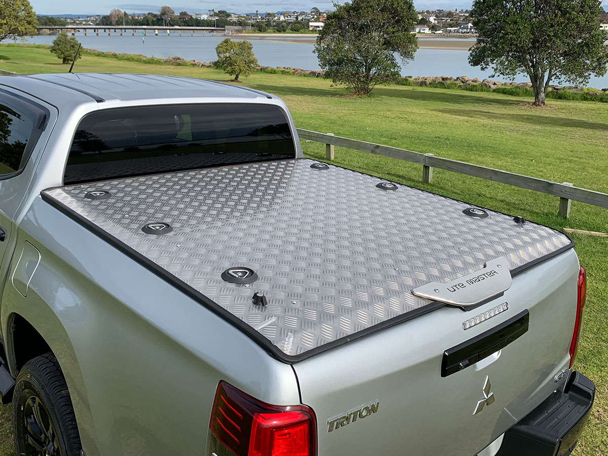 2022 Mitsubishi Triton GLSB 4WD 2.4L Diesel Turbo 6 Speed Auto