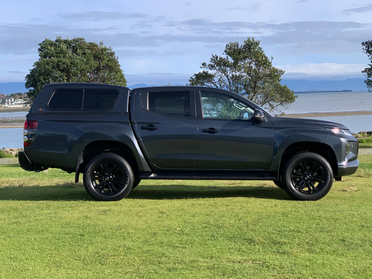 2022 Mitsubishi Triton GLSB 4WD 2.4L Diesel Turbo 6 Speed Auto