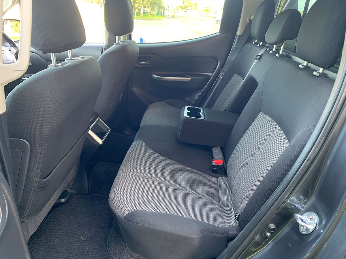 2022 Mitsubishi Triton GLSB 4WD 2.4L Diesel Turbo 6 Speed Auto