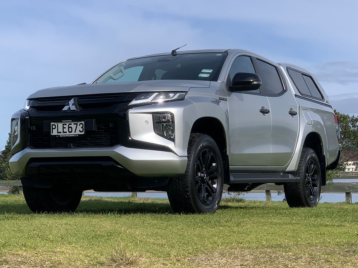 2022 Mitsubishi Triton GLSB 4WD 2.4L Diesel Turbo 6 Speed Auto