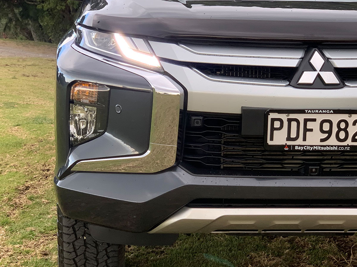 2022 Mitsubishi Triton VRX 4WD 2.4L Diesel Turbo 6 Speed Auto