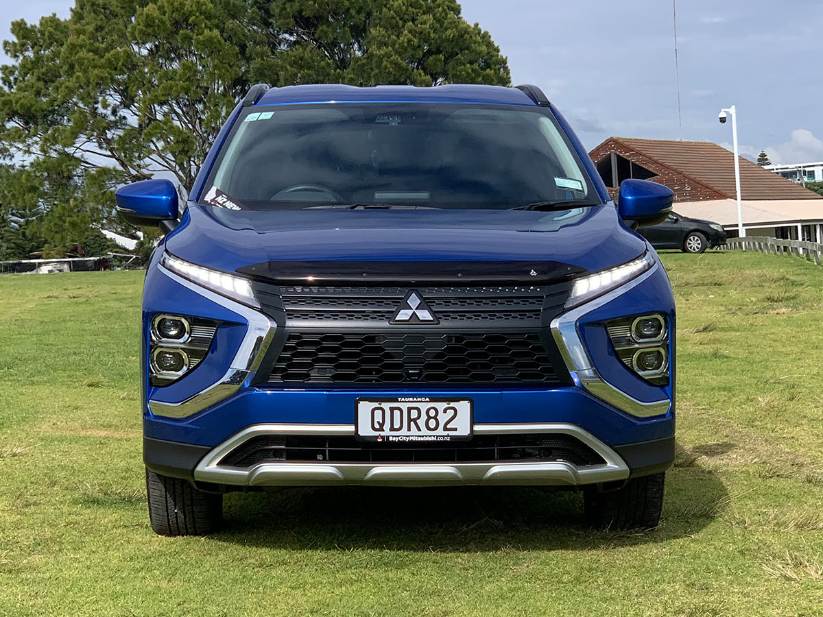 2023 Mitsubishi Eclipse Cross PHEV XLS 4WD Hybrid