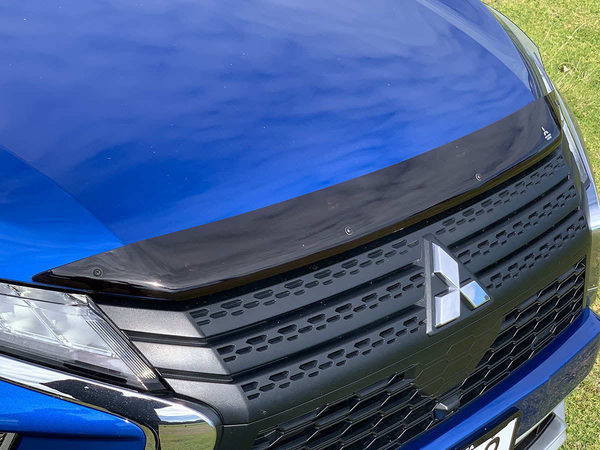 2023 Mitsubishi Eclipse Cross PHEV XLS 4WD Hybrid