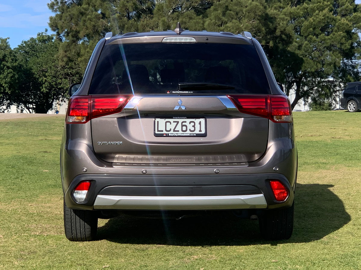 2018 Mitsubishi Outlander LS 2.4L Petrol 7 Seater Automatic