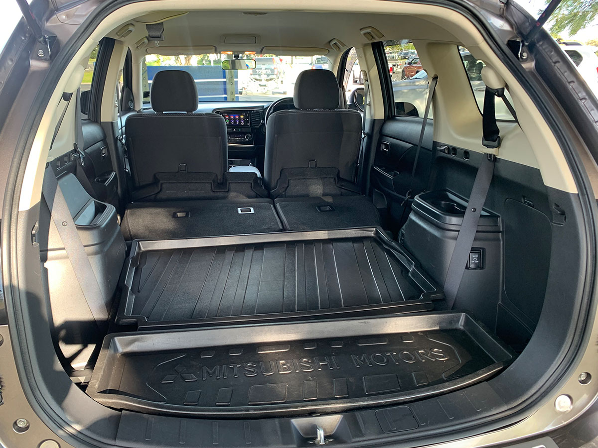 2018 Mitsubishi Outlander LS 2.4L Petrol 7 Seater Automatic