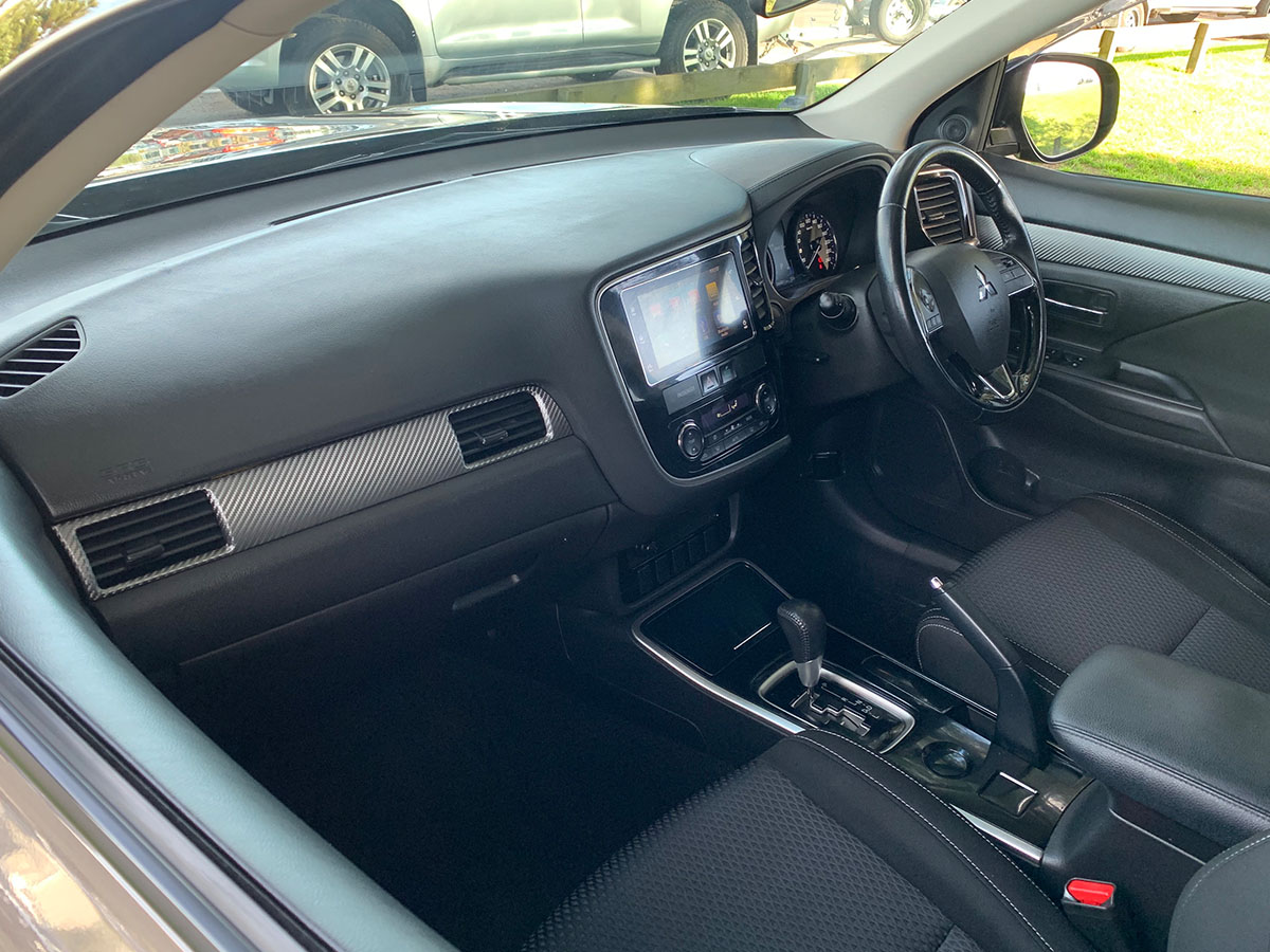 2018 Mitsubishi Outlander LS 2.4L Petrol 7 Seater Automatic