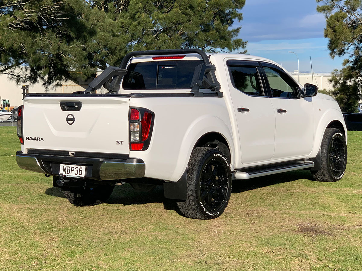2019 Nissan Navara ST 2.3L Diesel 7 Gear Auto
