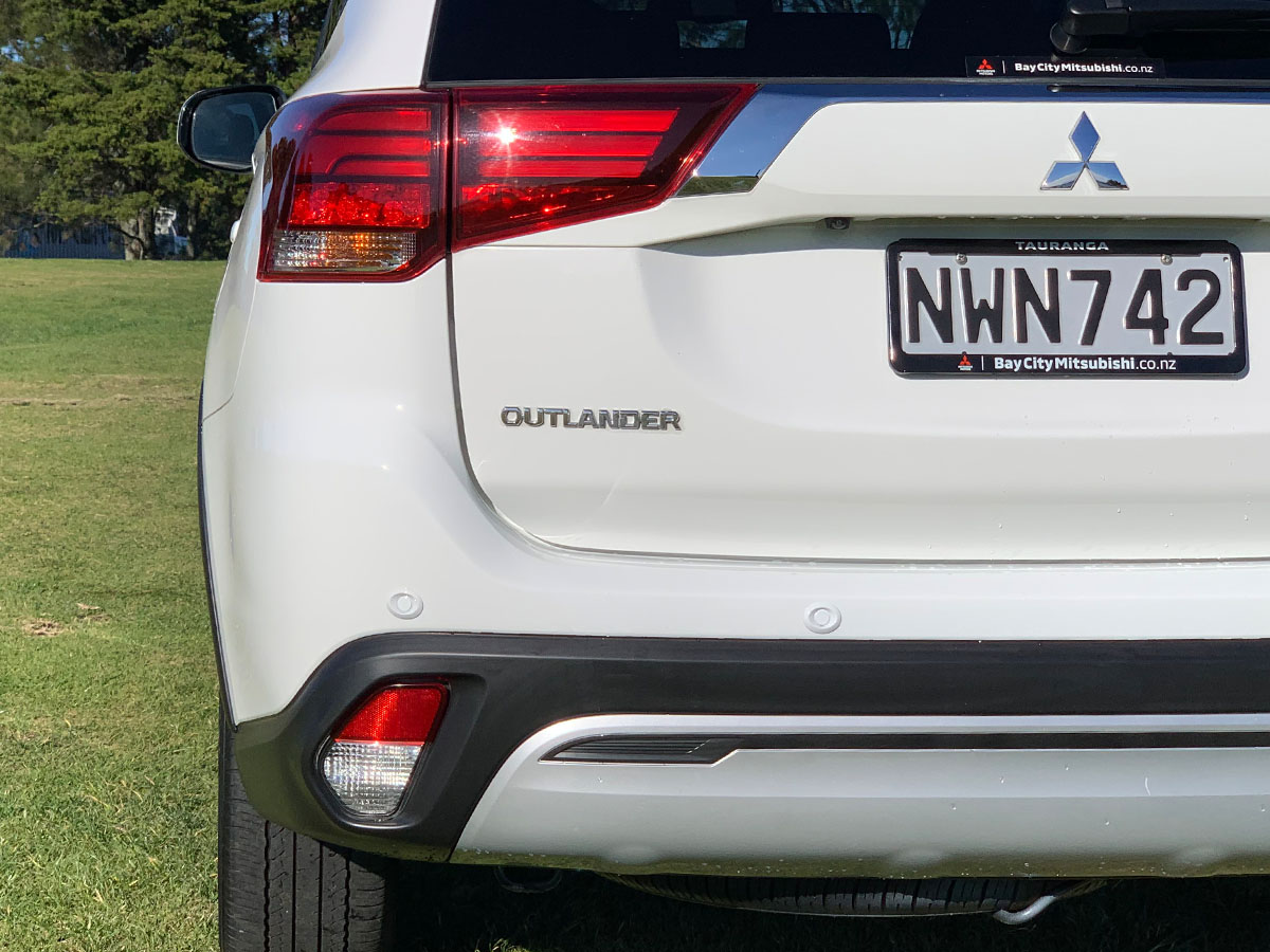 2021 Mitsubishi Outlander LS 2.4L Petrol 7 Seater Automatic