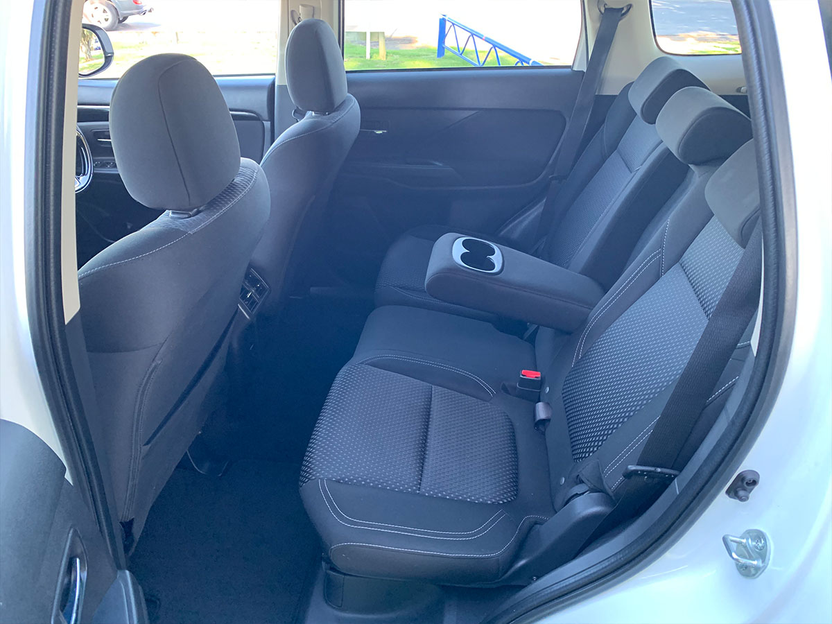 2021 Mitsubishi Outlander LS 2.4L Petrol 7 Seater Automatic