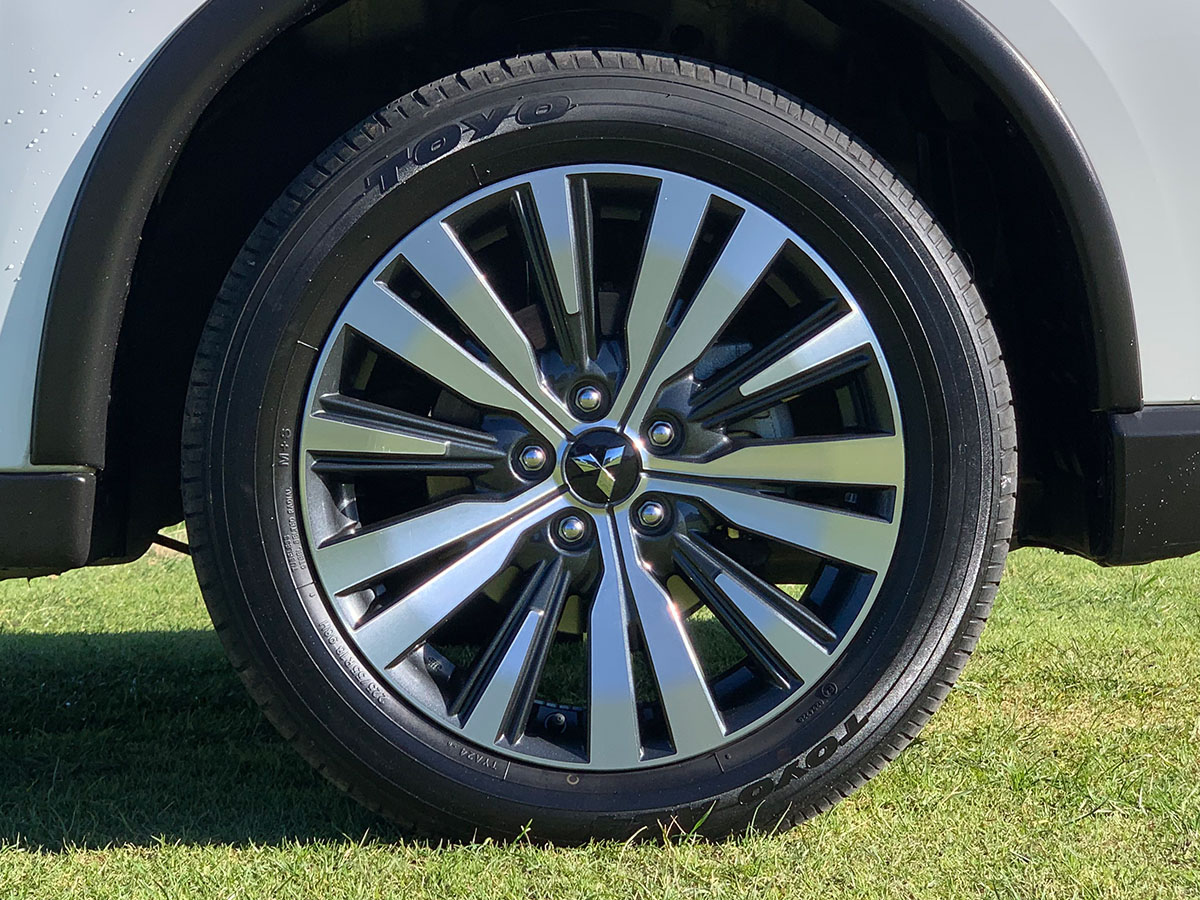 2021 Mitsubishi Outlander LS 2.4L Petrol 7 Seater Automatic