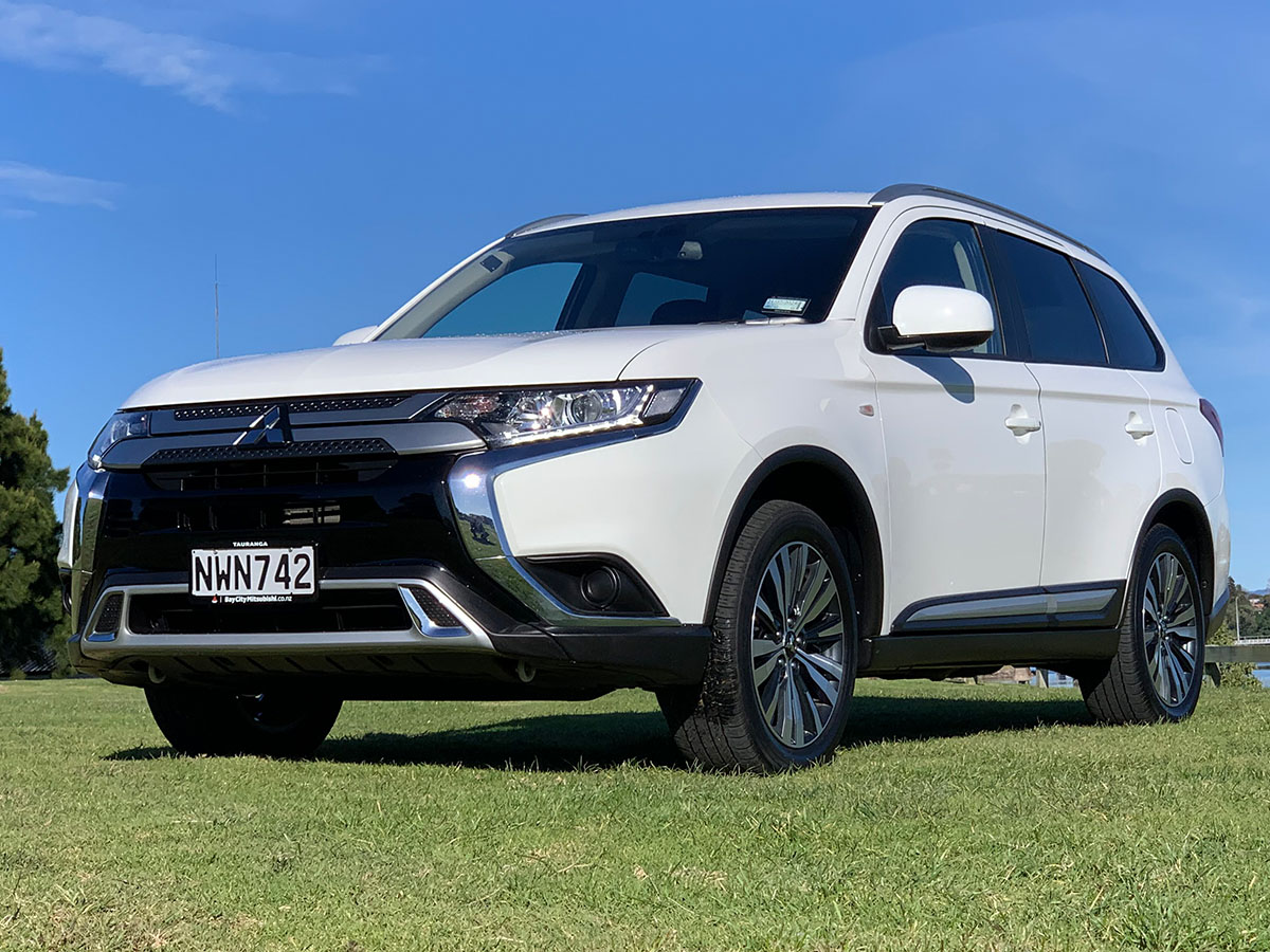 2021 Mitsubishi Outlander LS 2.4L Petrol 7 Seater Automatic