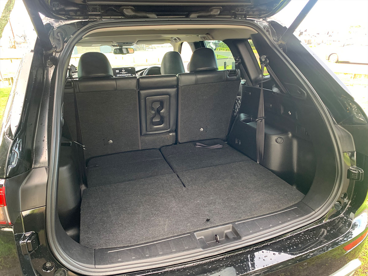 2022 Mitsubishi Outlander VRX 2.5L 4WD 7 Seater CVT Auto