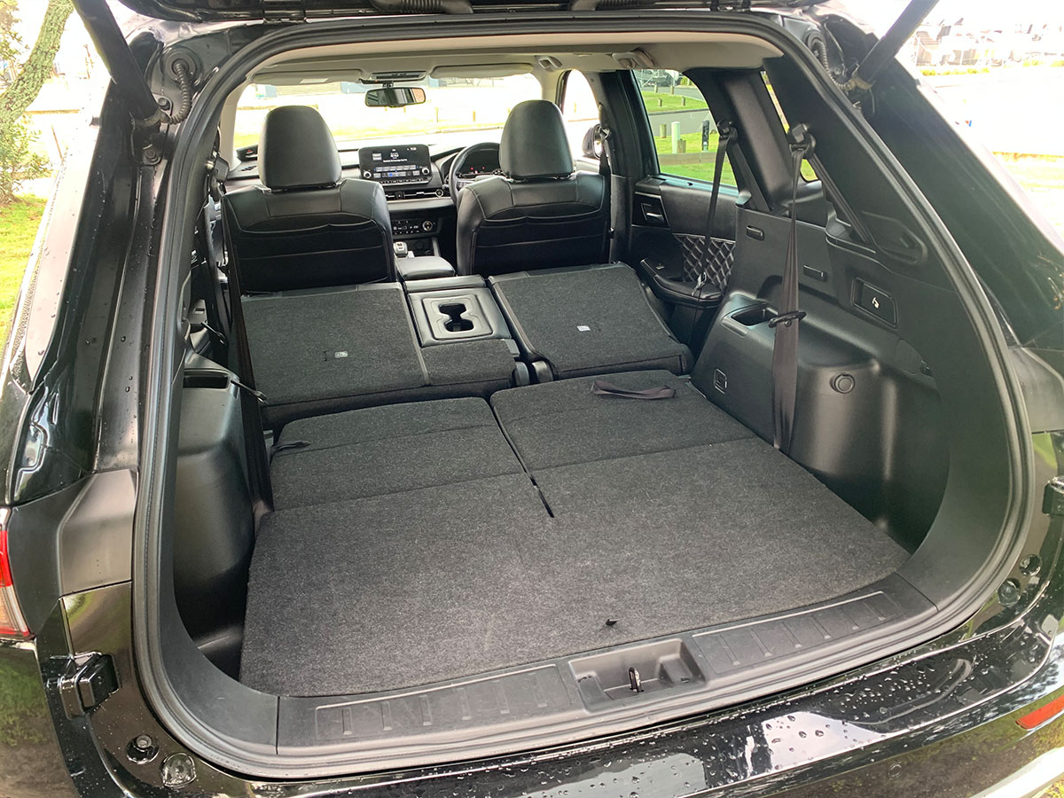 2022 Mitsubishi Outlander VRX 2.5L 4WD 7 Seater CVT Auto