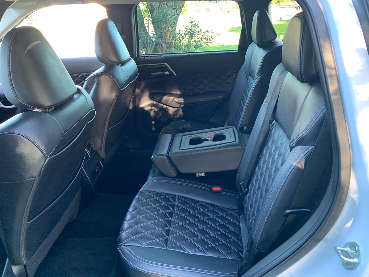 2022 Mitsubishi Outlander VRX 2.5L 4WD 7 Seater CVT Auto