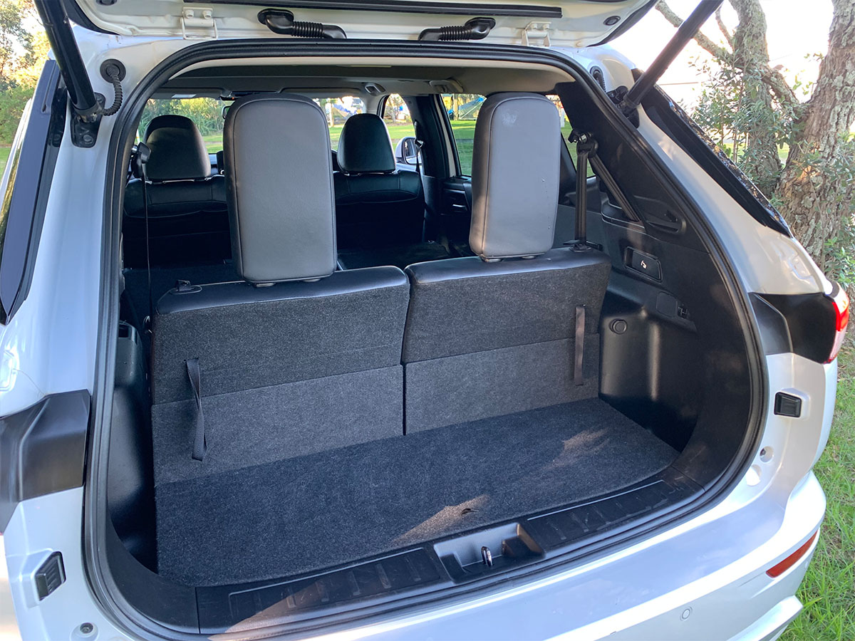 2022 Mitsubishi Outlander VRX 2.5L 4WD 7 Seater CVT Auto