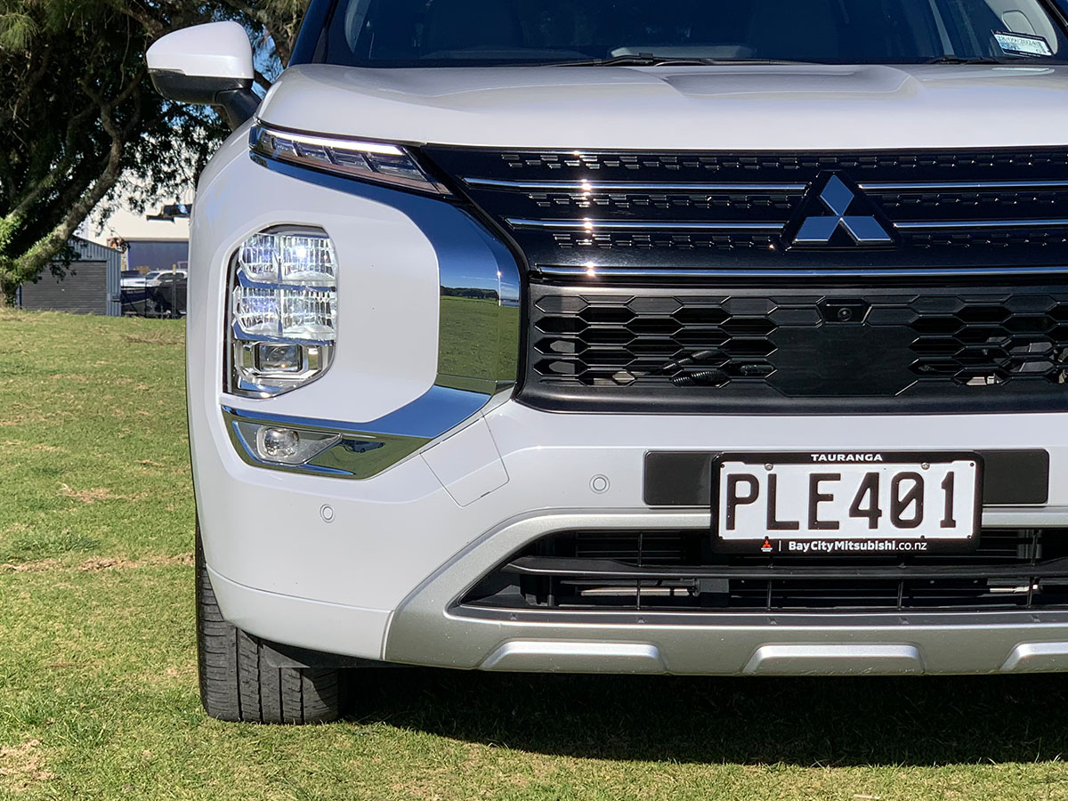 2022 Mitsubishi Outlander VRX 2.5L 4WD 7 Seater CVT Auto