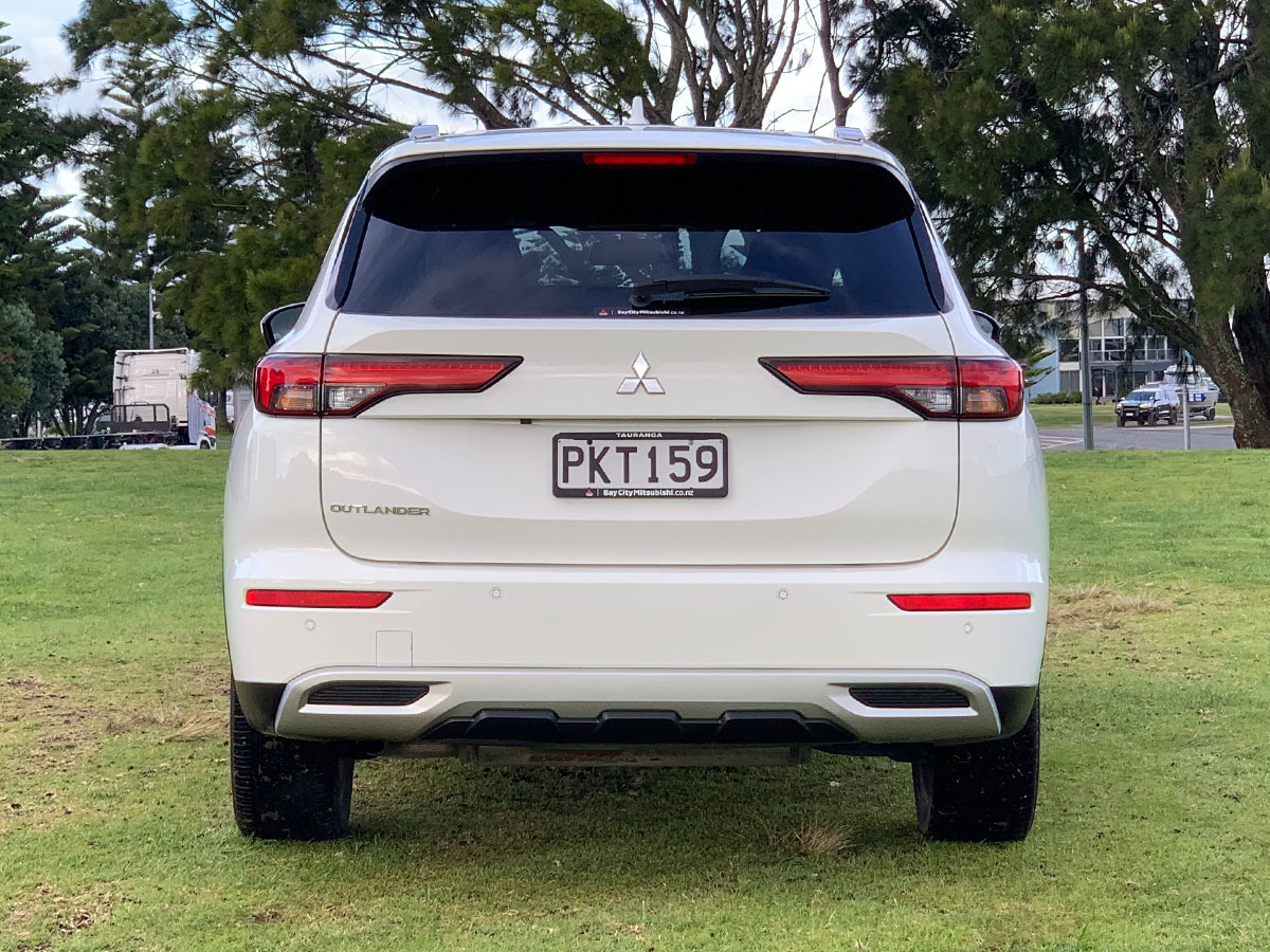 2022 Mitsubishi Outlander XLS 2WD 7 Seater 2.5L Petrol