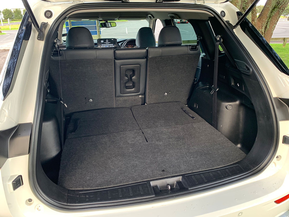 2022 Mitsubishi Outlander XLS 2WD 7 Seater 2.5L Petrol