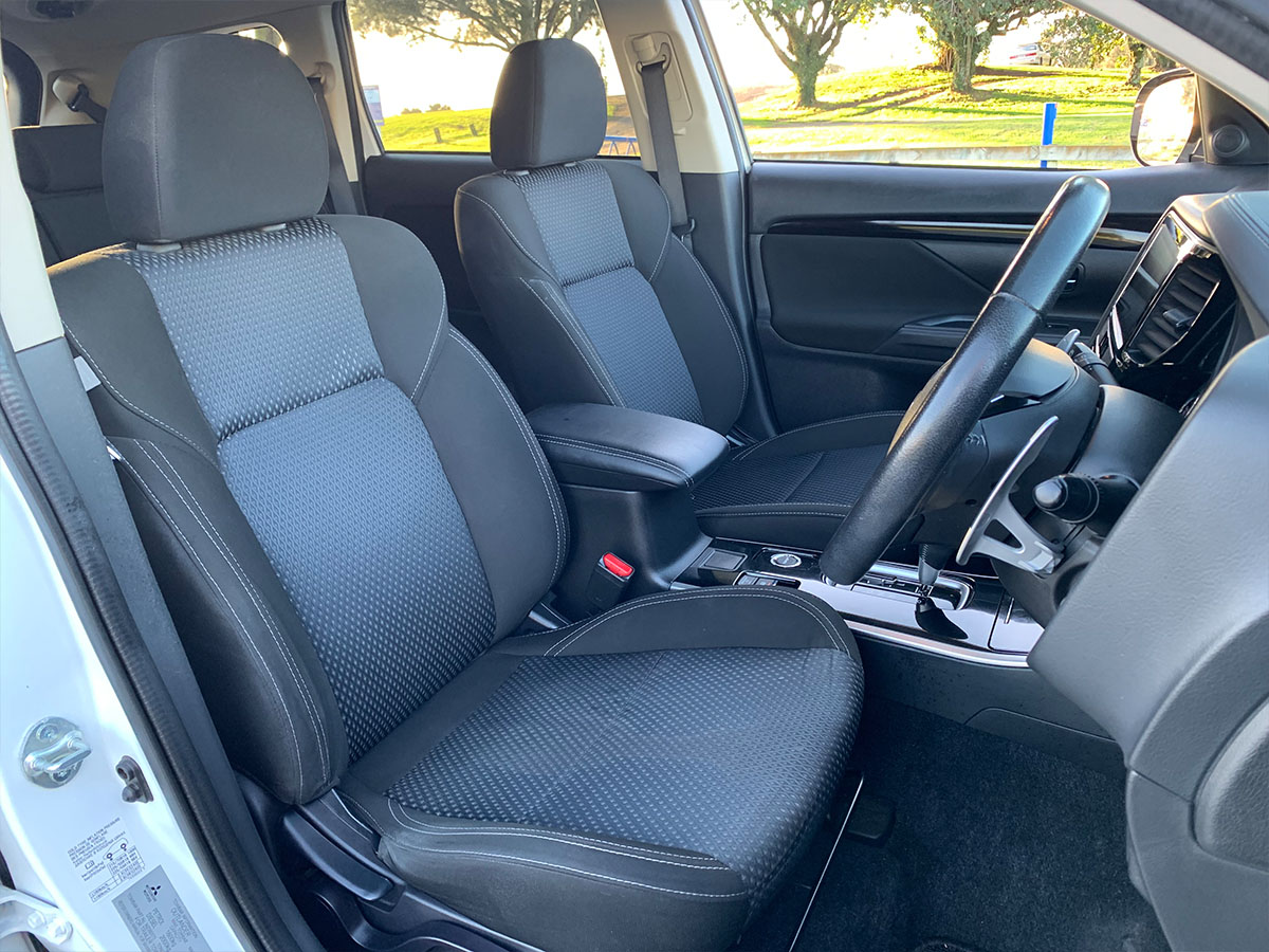 2018 Mitsubishi Outlander XLS 4WD 7 Seater 2.4L Petrol Automatic