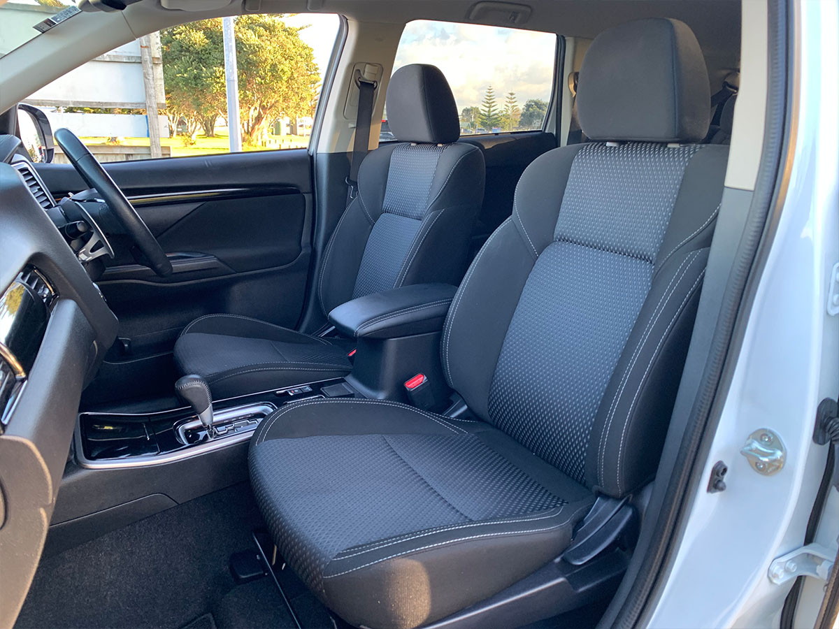 2018 Mitsubishi Outlander XLS 4WD 7 Seater 2.4L Petrol Automatic