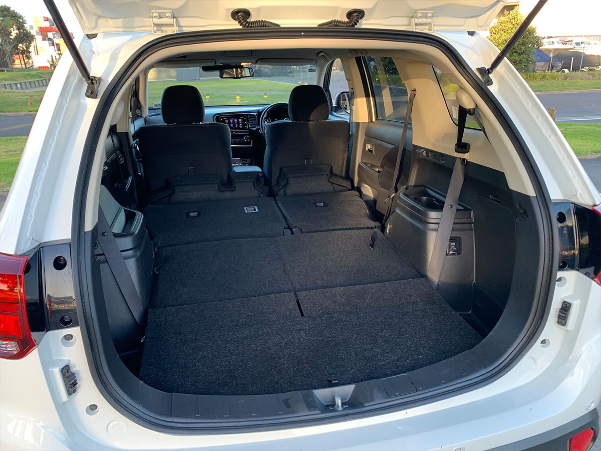 2018 Mitsubishi Outlander XLS 4WD 7 Seater 2.4L Petrol Automatic