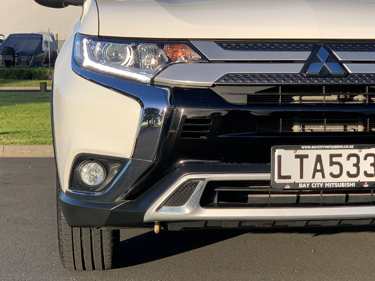 2018 Mitsubishi Outlander XLS 4WD 7 Seater 2.4L Petrol Automatic