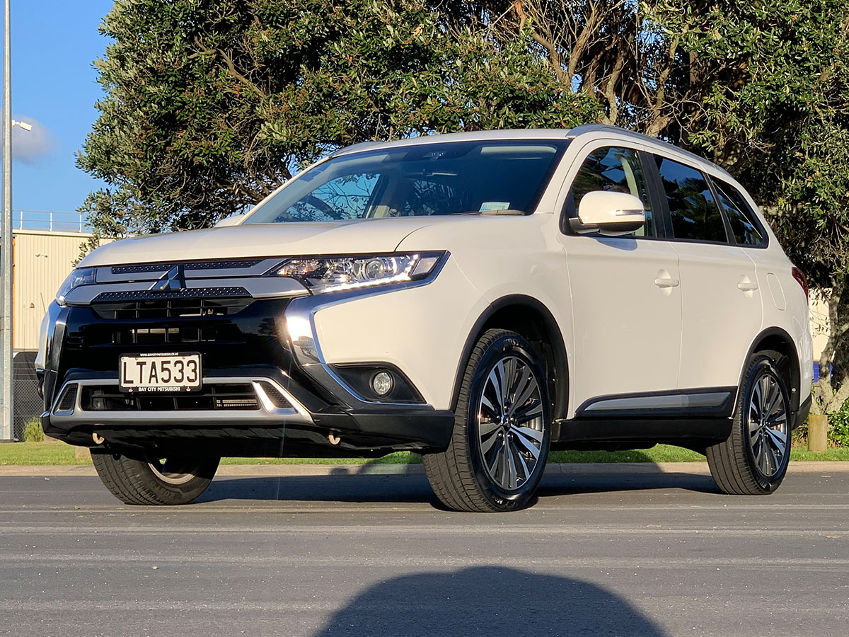 2018 Mitsubishi Outlander XLS 4WD 7 Seater 2.4L Petrol Automatic
