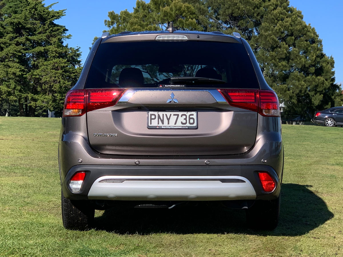 2022 Mitsubishi Outlander LS 2.4L Petrol 7 Seater Automatic