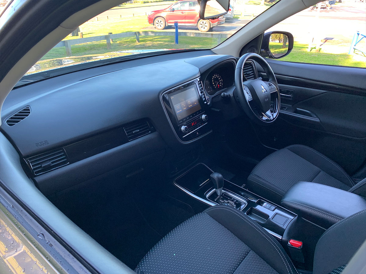 2022 Mitsubishi Outlander LS 2.4L Petrol 7 Seater Automatic