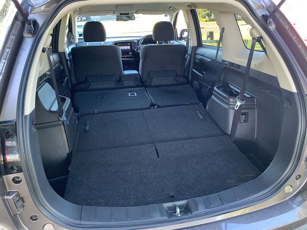 2022 Mitsubishi Outlander LS 2.4L Petrol 7 Seater Automatic