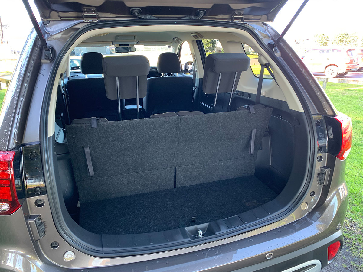 2022 Mitsubishi Outlander LS 2.4L Petrol 7 Seater Automatic