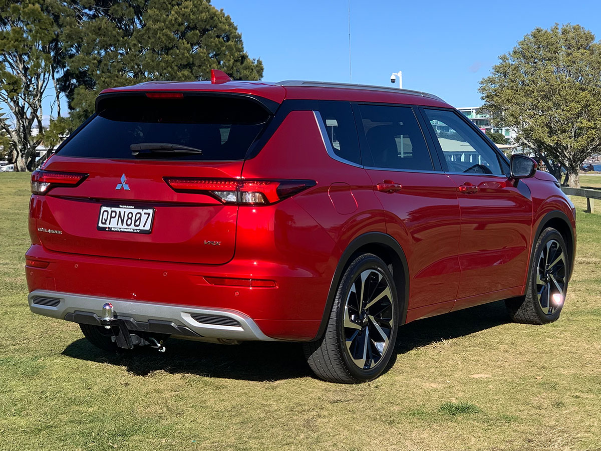 2022 Mitsubishi Outlander VRX 2WD 7 Seater 2.5L Petrol Auto
