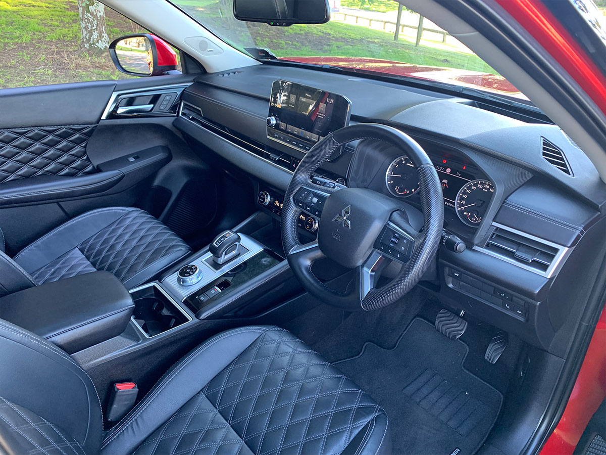 2022 Mitsubishi Outlander VRX 2WD 7 Seater 2.5L Petrol Auto