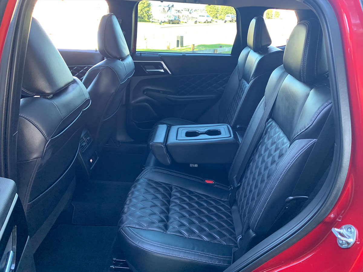 2022 Mitsubishi Outlander VRX 2WD 7 Seater 2.5L Petrol Auto