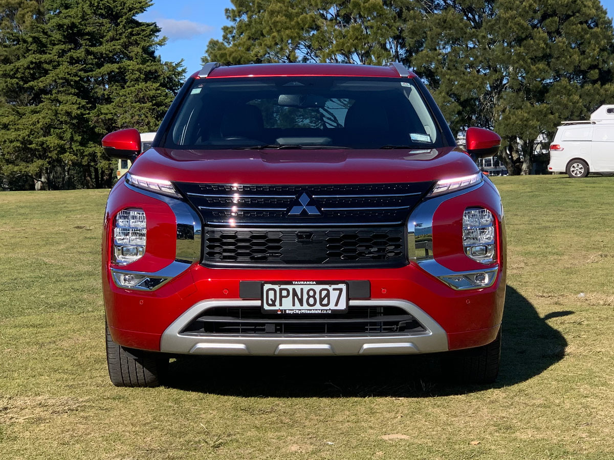 2022 Mitsubishi Outlander VRX 2WD 7 Seater 2.5L Petrol Auto