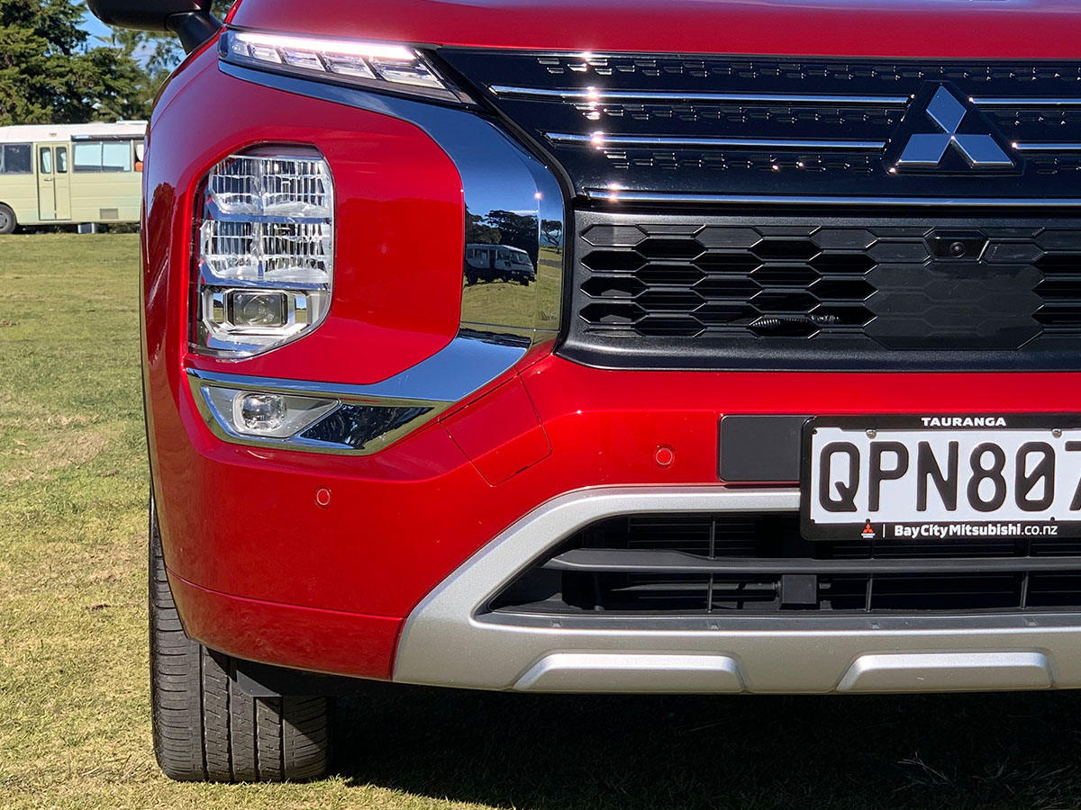 2022 Mitsubishi Outlander VRX 2WD 7 Seater 2.5L Petrol Auto