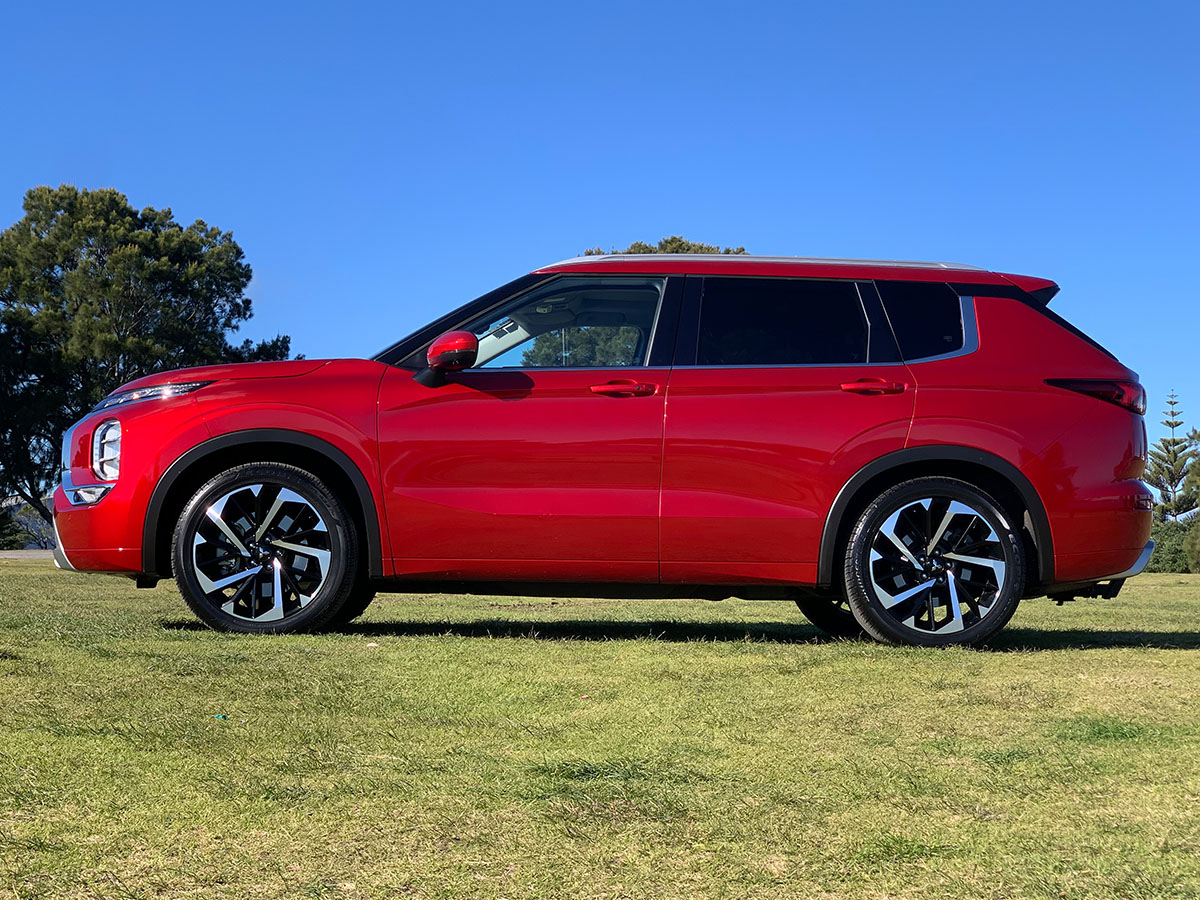 2022 Mitsubishi Outlander VRX 2WD 7 Seater 2.5L Petrol Auto