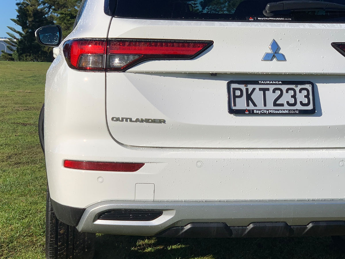 2022 Mitsubishi Outlander XLS 2.5L Petrol 4WD 7 Seater