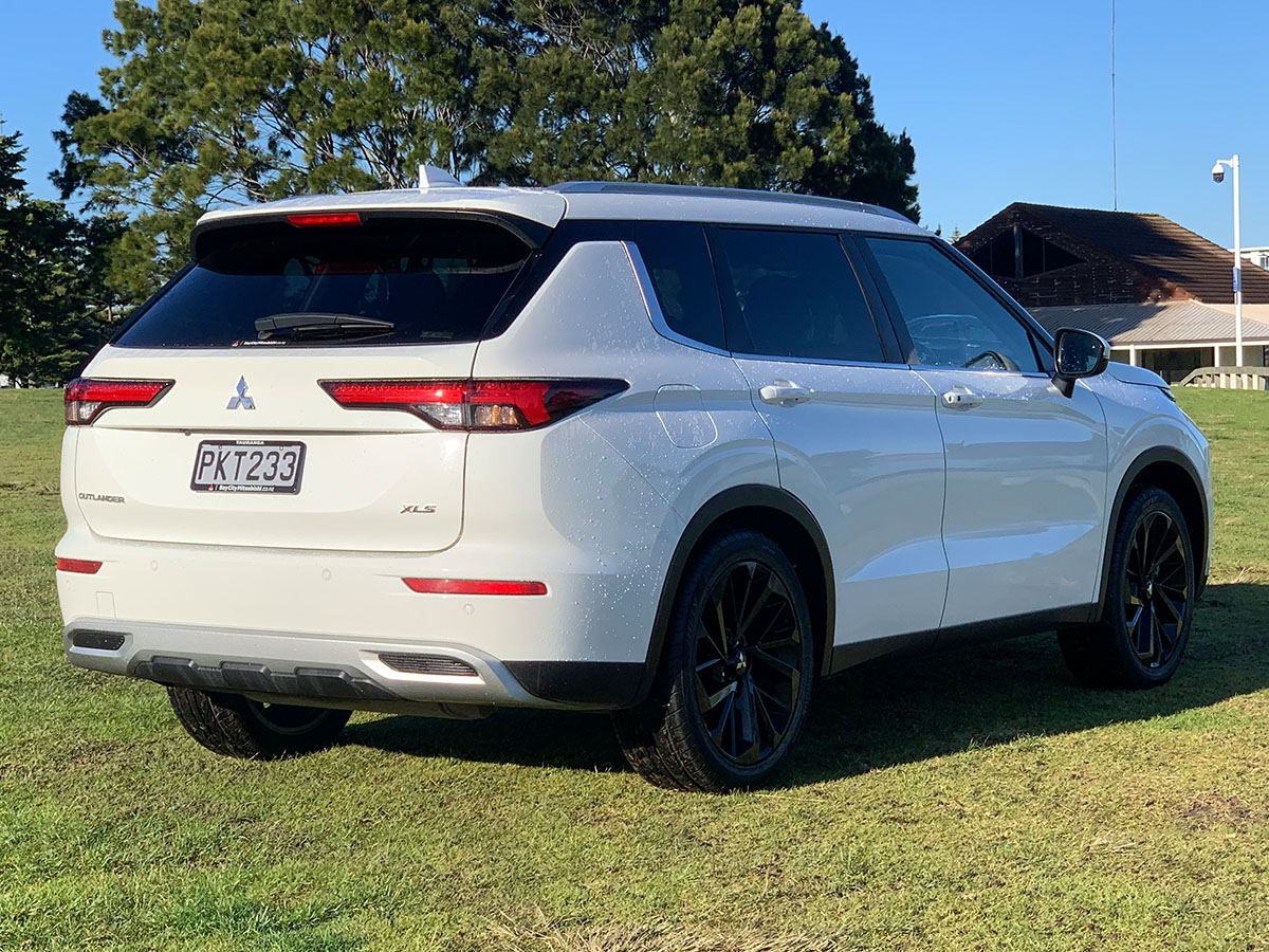 2022 Mitsubishi Outlander XLS 2.5L Petrol 4WD 7 Seater