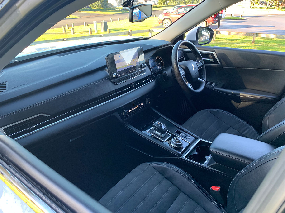 2022 Mitsubishi Outlander XLS 2.5L Petrol 4WD 7 Seater