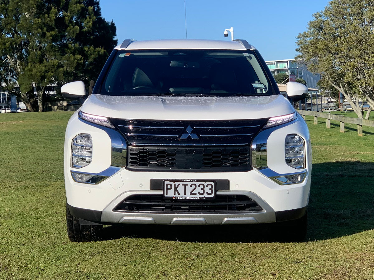 2022 Mitsubishi Outlander XLS 2.5L Petrol 4WD 7 Seater