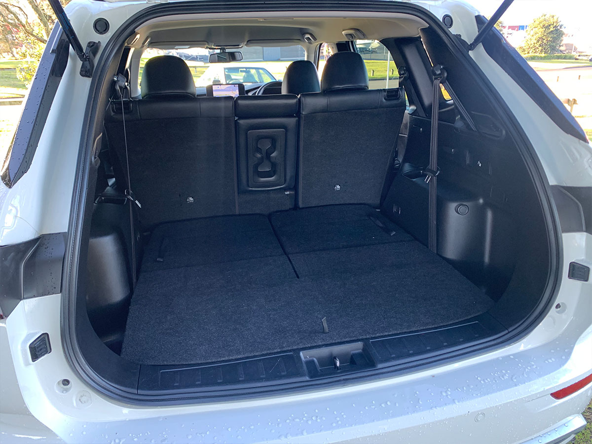 2022 Mitsubishi Outlander XLS 2.5L Petrol 4WD 7 Seater