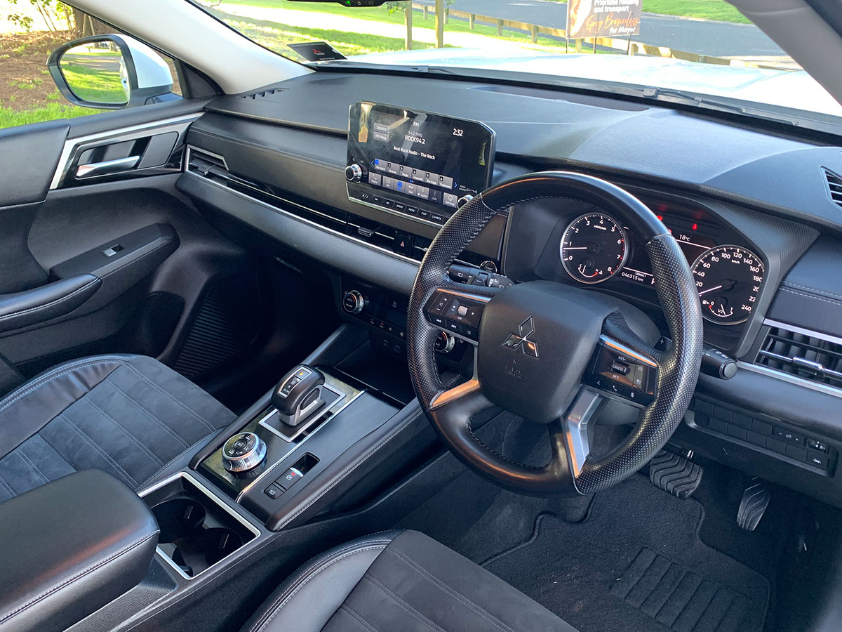 2022 Mitsubishi Outlander XLS 2.5L Petrol 4WD 7 Seater