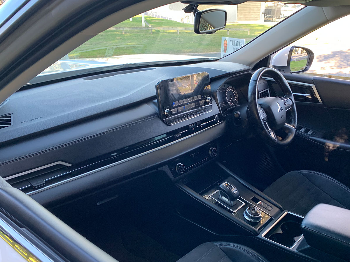 2022 Mitsubishi Outlander XLS 2.5L Petrol 4WD 7 Seater