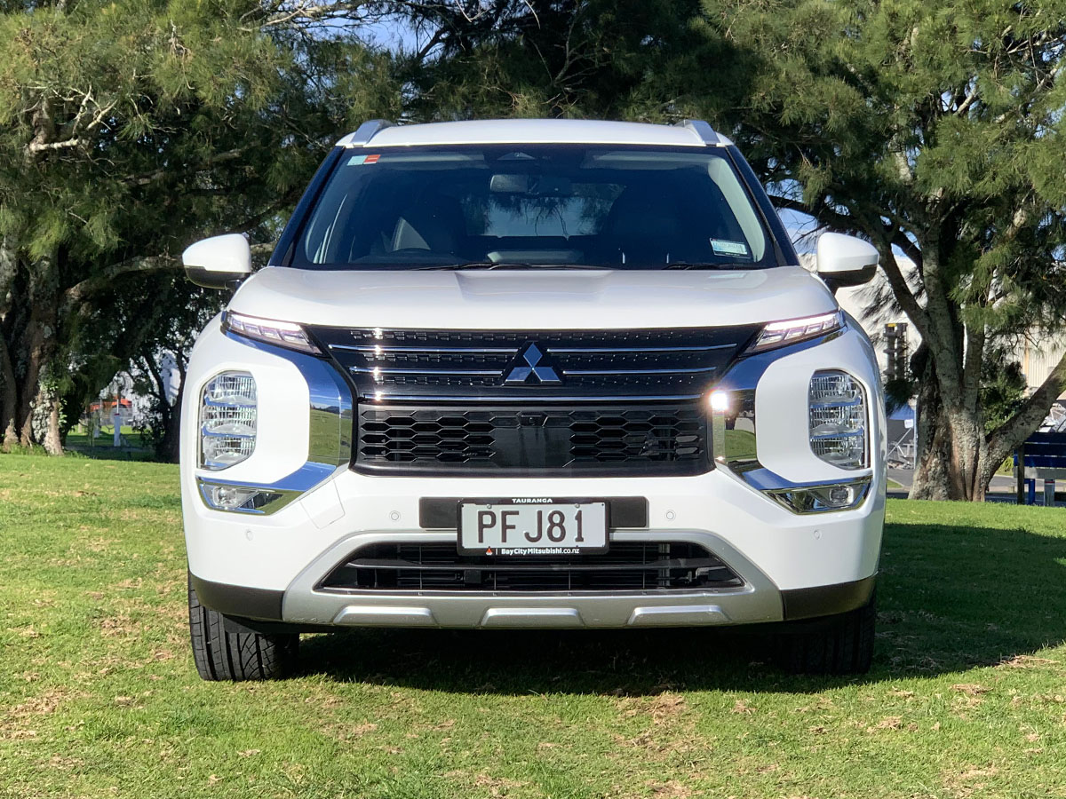 2022 Mitsubishi Outlander XLS 2.5L Petrol 4WD 7 Seater